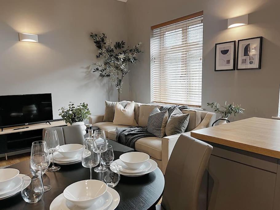 Cosy 2 Bedroom Apartment Todmorden Esterno foto